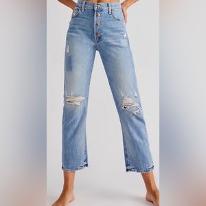 Mother the Snapped Ditcher Jeans in 24 We are Castaways